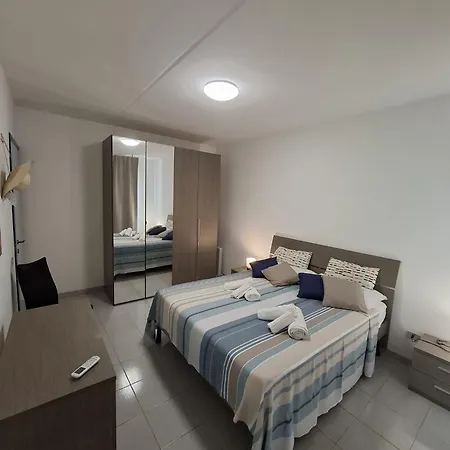 La Casa Del Delfino Apartment Policoro