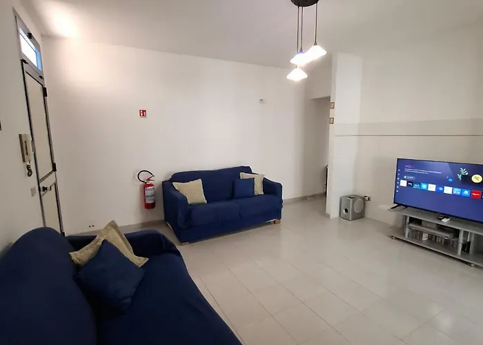 La Casa Del Delfino Апартаменты Поликоро